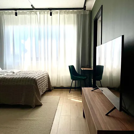 - Boutique In Centre - Free Parking