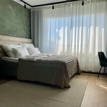 - Boutique In Centre - Free Parking *