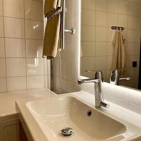 - Boutique In Centre - Free Parking